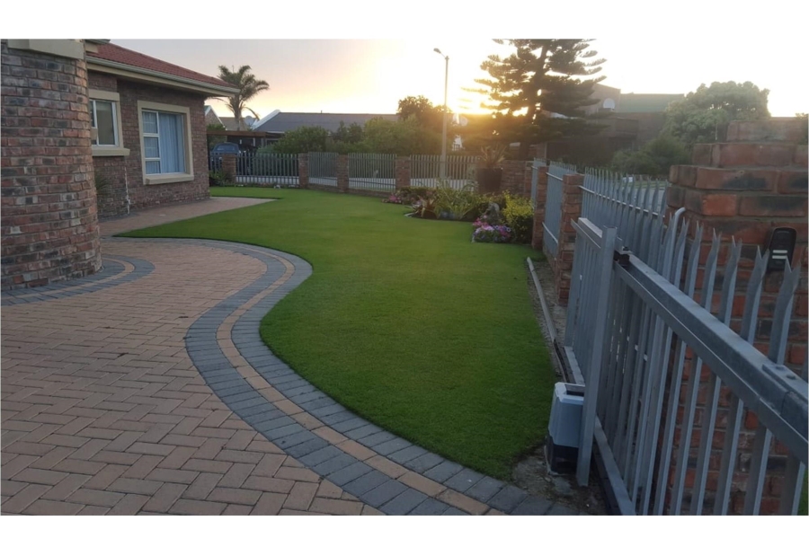 5 Bedroom Property for Sale in Tergniet Western Cape